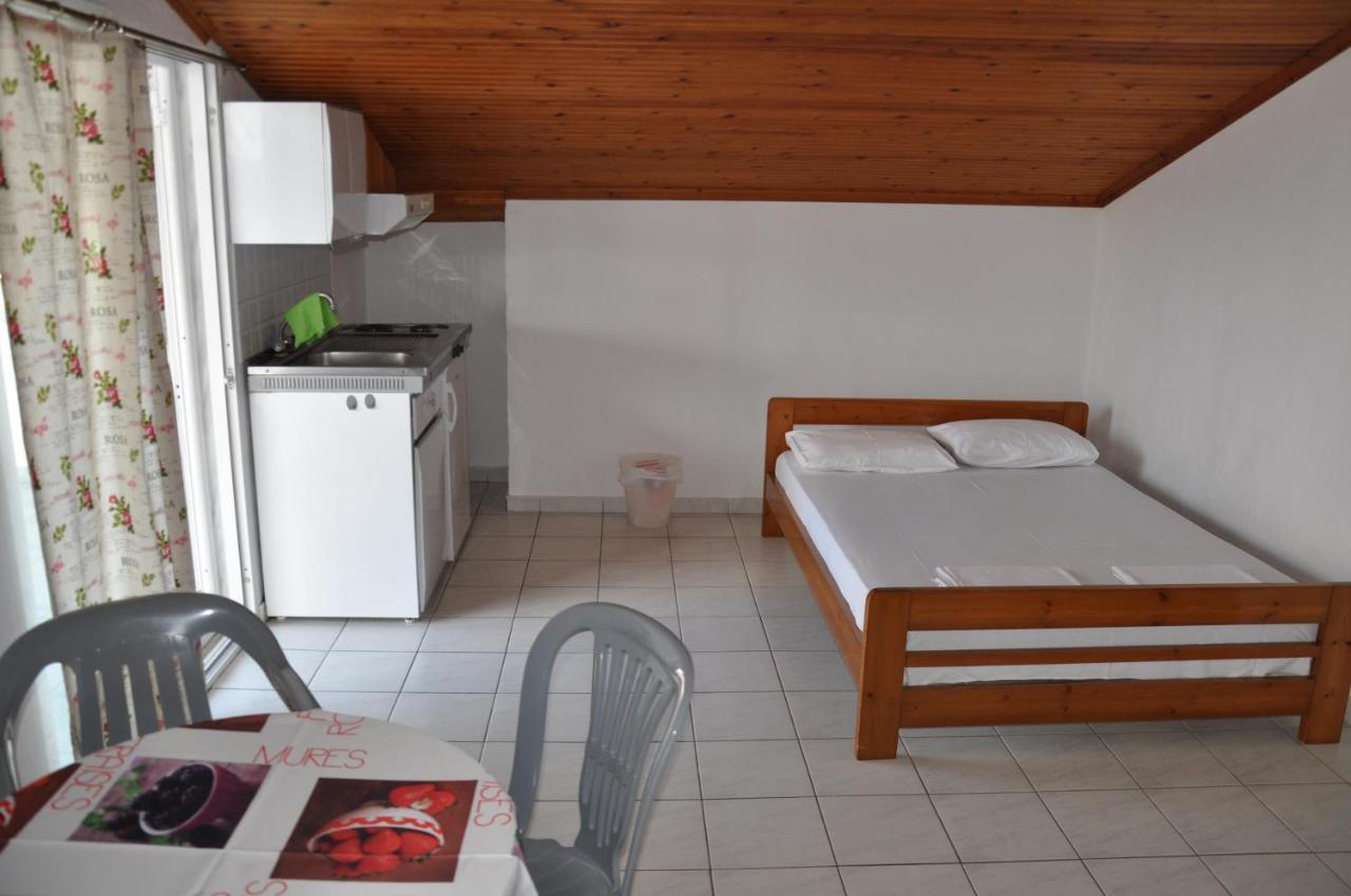 Apartments Stavroula Ηospitality Vrasná Habitación foto